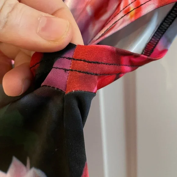 Silence + Noise URBAN OUTFITTERS Floral Y2K Crop Top - Picture 8 of 16